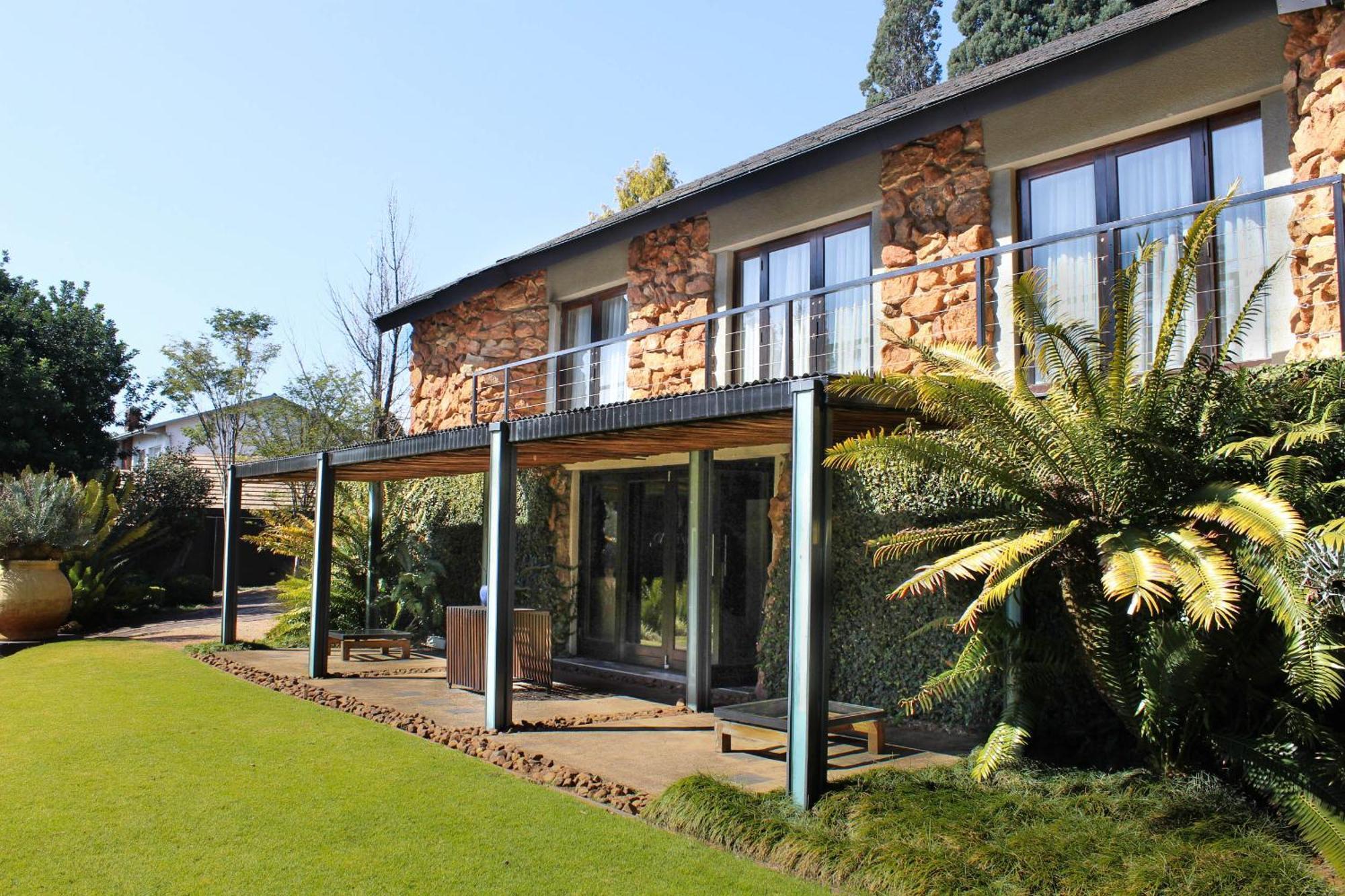 Serene Place Guest House & Conference Venue Affordable Luxury With Backup Power Roodepoort Exteriör bild